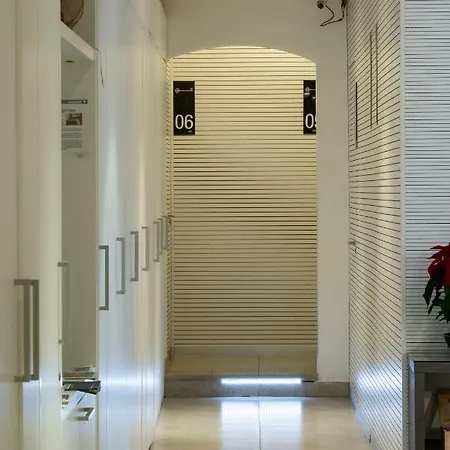 Guest house Urban Chic House 2.0 4*